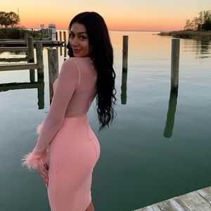 Take my autograph midi dress in color blush pink